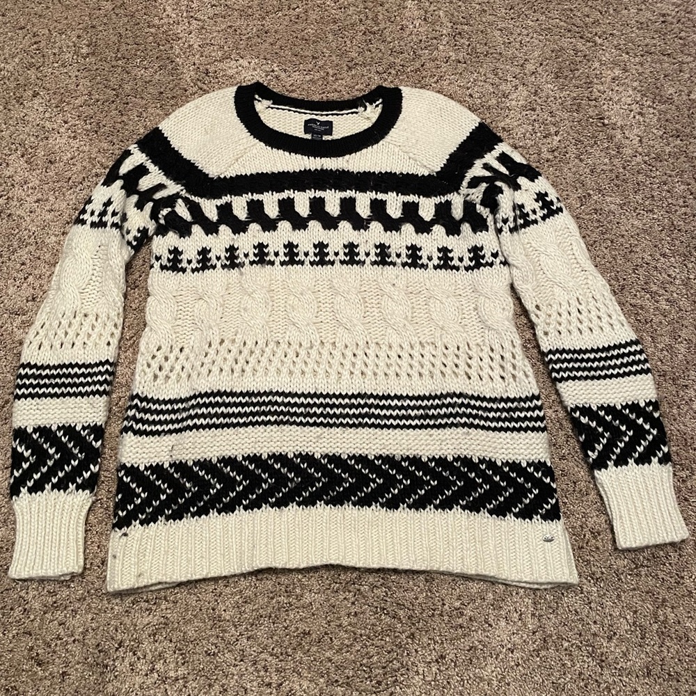 Black & Ivory Thick, Cable-knit Sweater